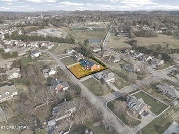 504 Lynnwood Dr, Athens, TN 37303
