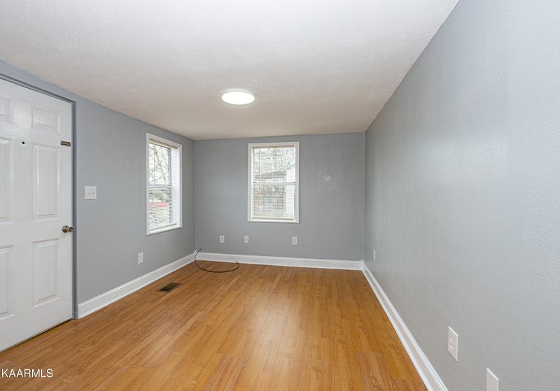 504 Mantle Street St, Athens, TN 37303