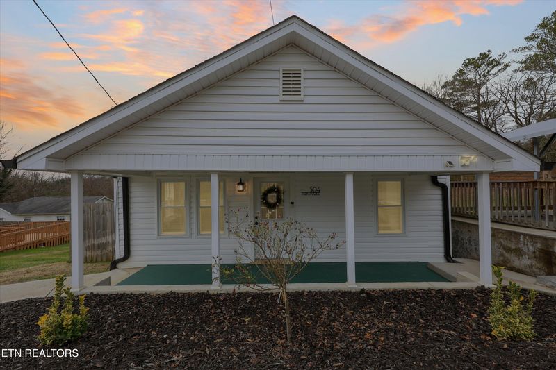 504 Park Ave, Clinton, TN 37716