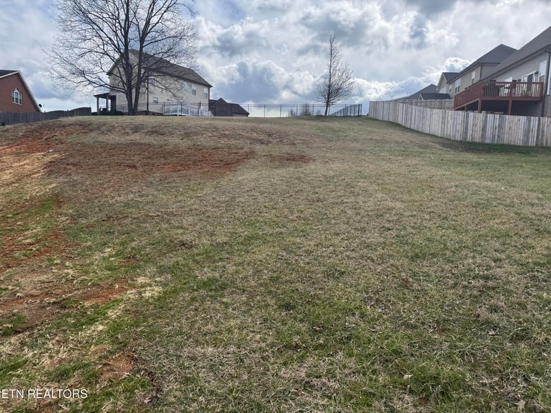 504 Tuxford Ln, Knoxville, TN 37912