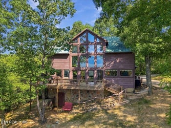 504 Twin Oak Mtn Ln, Townsend, TN 37882