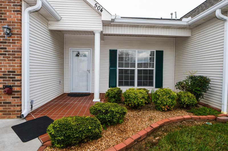 504 Willington Pl, Loudon, TN 37774