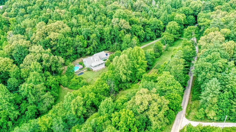 5040 Estes Rd, Loudon, TN 37774
