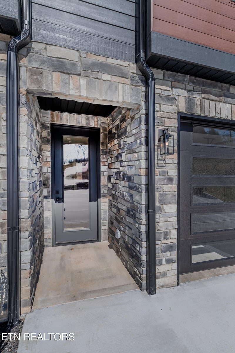 5041 Cain Rd, Knoxville, TN 37921