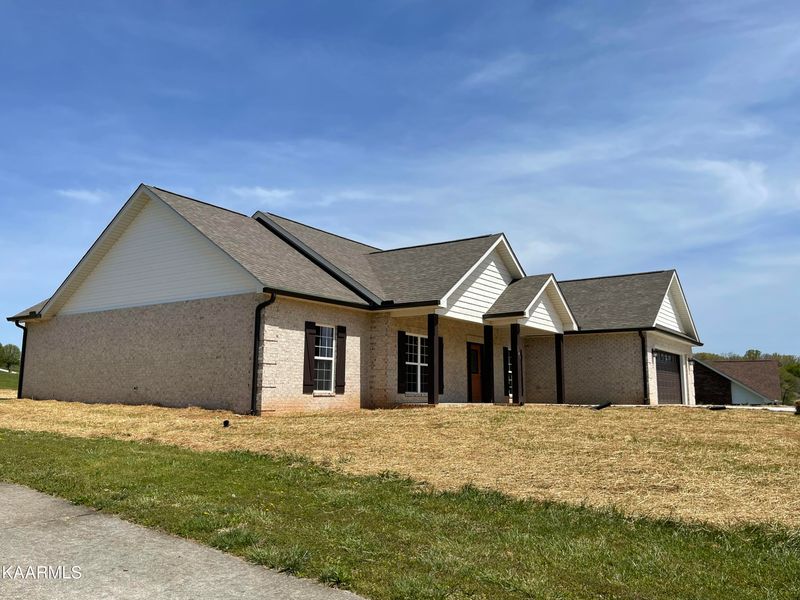 5047 Chosin Tr, Greenback, TN 37742