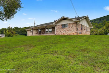 5047 Harriman Hwy, Oliver Springs, TN 37840