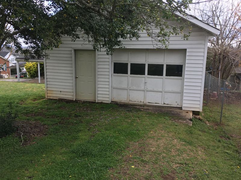 505 Cedar St, Loudon, TN 37774