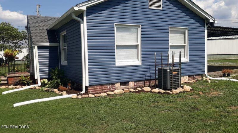 505 Cusick Rd, Rockford, TN 37853