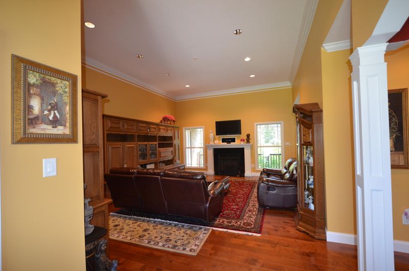 505 Emory Valley Rd, Oak Ridge, TN 37830