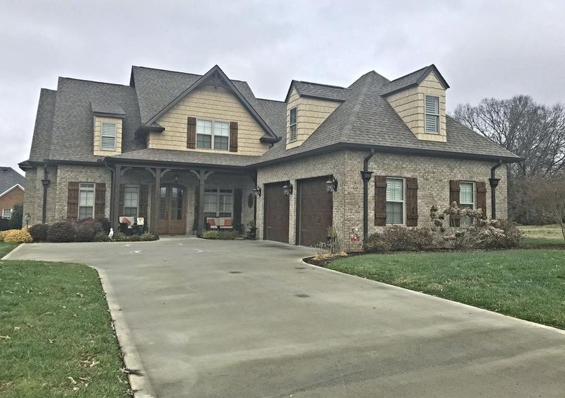 505 Karch Dr, Maryville, TN 37803