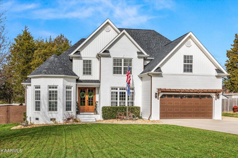 505 Little Brook Ln, Powell, TN 37849
