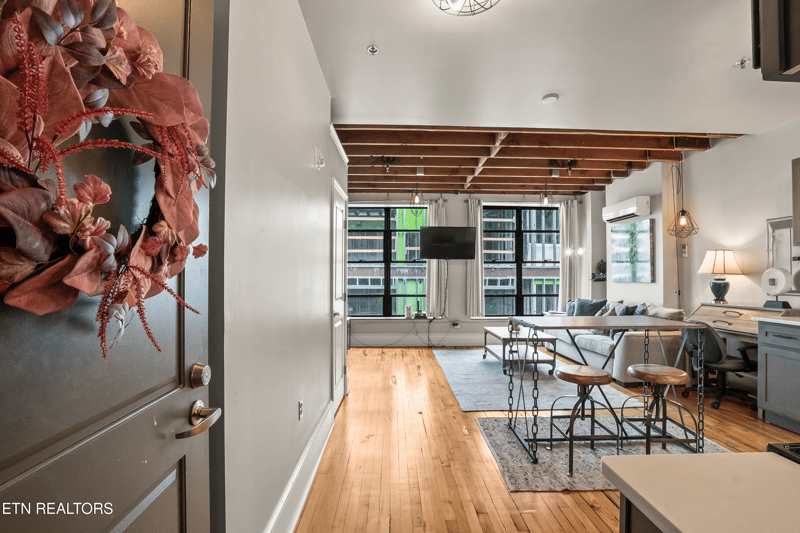 505 Union Ave #204, Knoxville, TN 37902