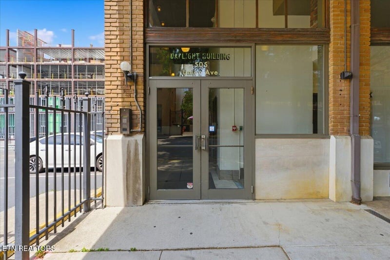 505 Union Ave #208, Knoxville, TN 37902