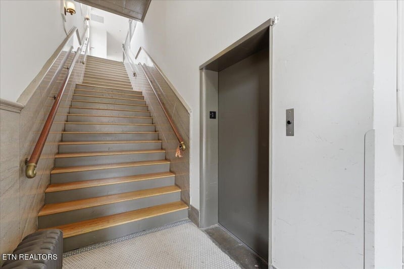 505 Union Ave #208, Knoxville, TN 37902