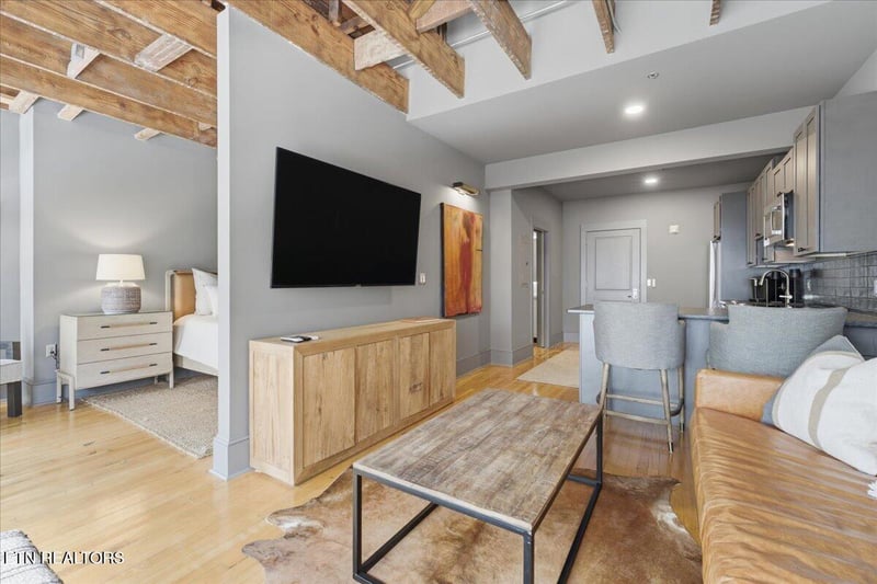 505 Union Ave #208, Knoxville, TN 37902
