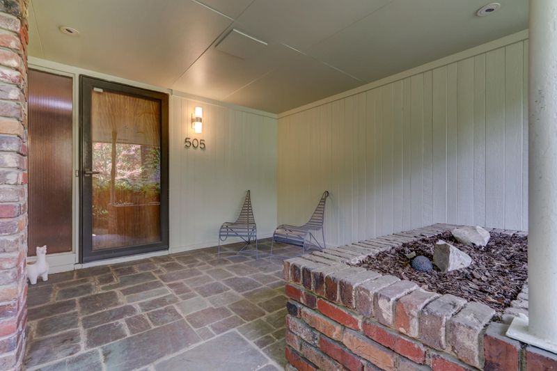 505 West Hills Rd, Knoxville, TN 37909