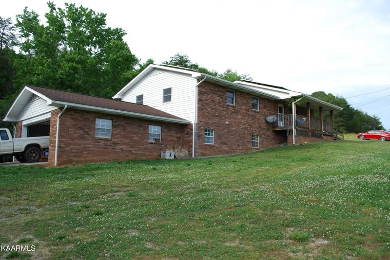 5059 Nails Creek Rd, Rockford, TN 37853