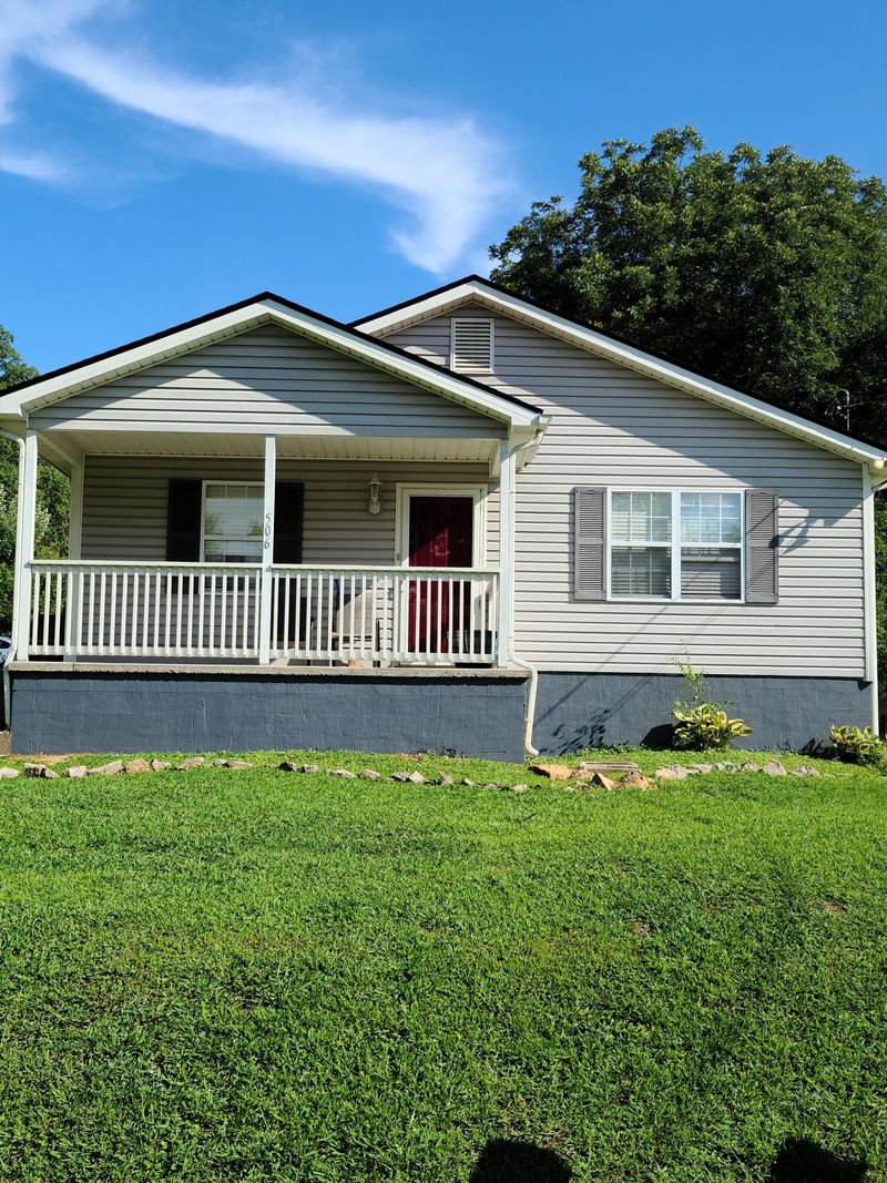506 Ave B, Knoxville, TN 37920