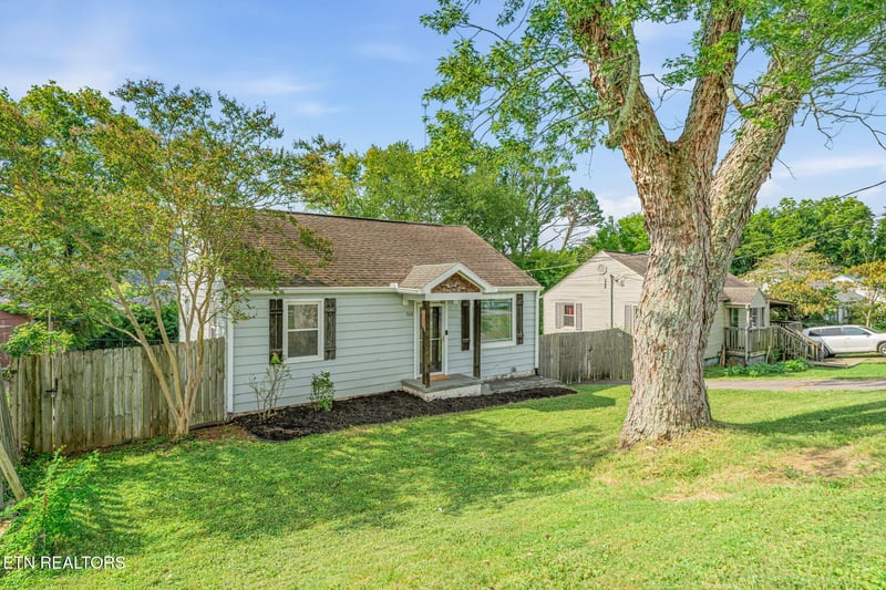 506 Broadview Dr, Knoxville, TN 37912