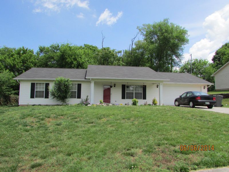 506 Lejeune Dr, Maryville, TN 37804