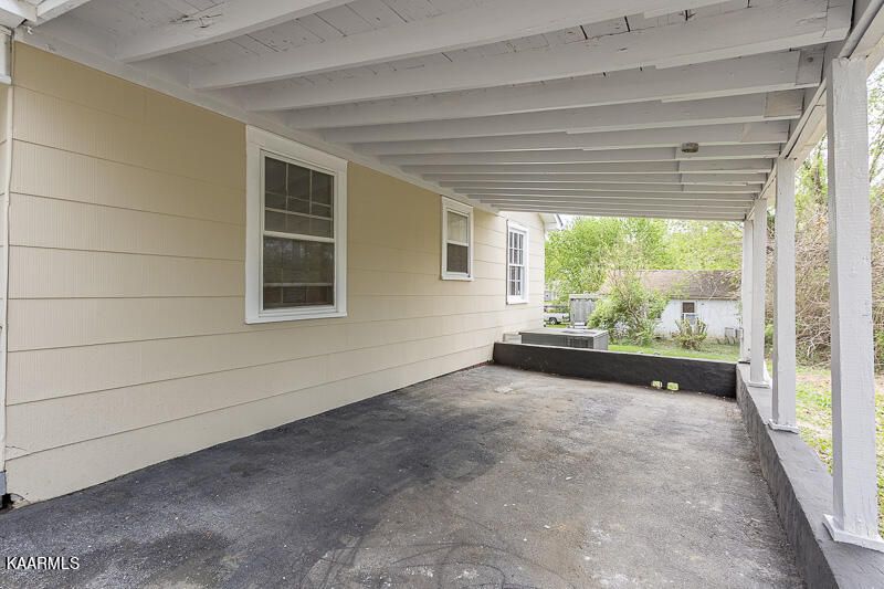 506 Mitchell Dr, Knoxville, TN 37912