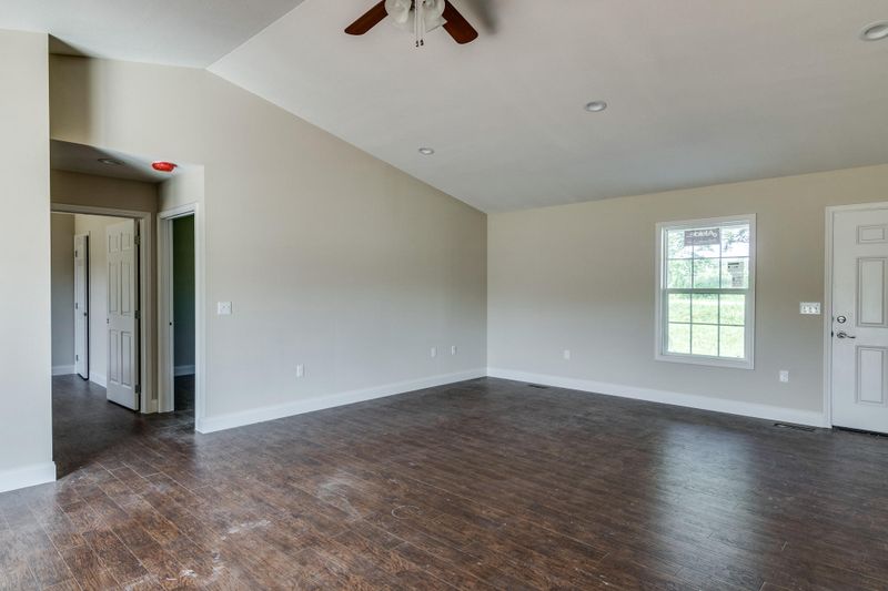 506 Tabor Loop, Crossville, TN 38571