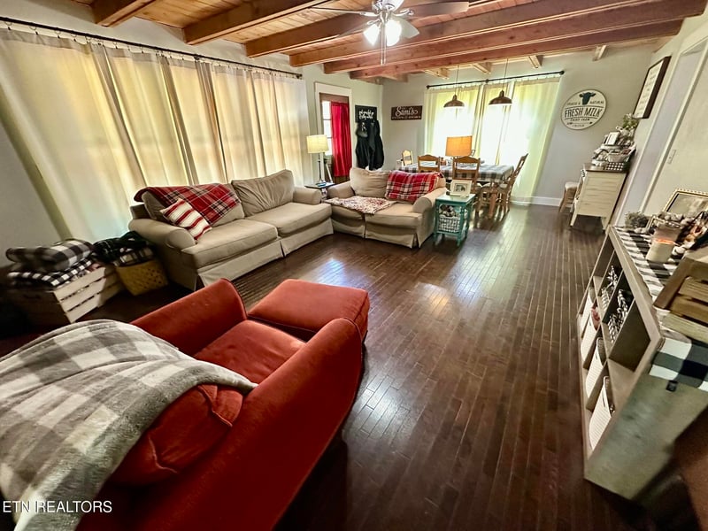 506 Wier Farm Way, Pigeon Forge, TN 37863