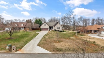 5065 Chosin Tr, Greenback, TN 37742
