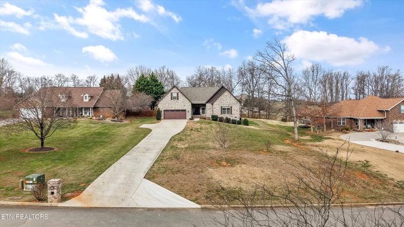 5065 Chosin Tr, Greenback, TN 37742