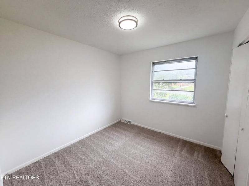 508 Bromley Ln, Knoxville, TN 37923