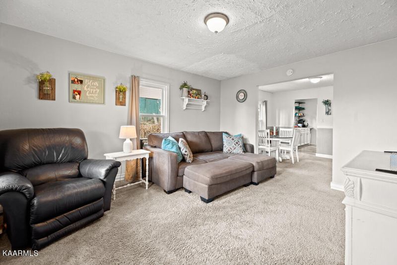 508 Hendrickson St, Clinton, TN 37716