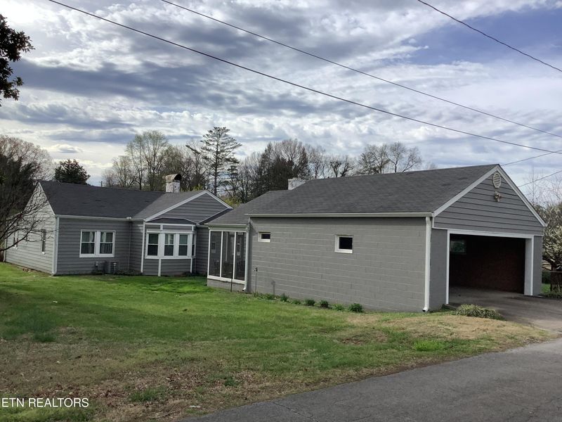 508 Lynn Ave, Athens, TN 37303