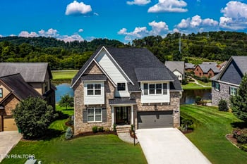 508 Turnberry Cir, Lenoir City, TN 37772