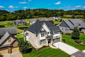 508 Turnberry Cir, Lenoir City, TN 37772