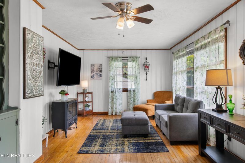 508 W Hemlock St, Lafollette, TN 37766