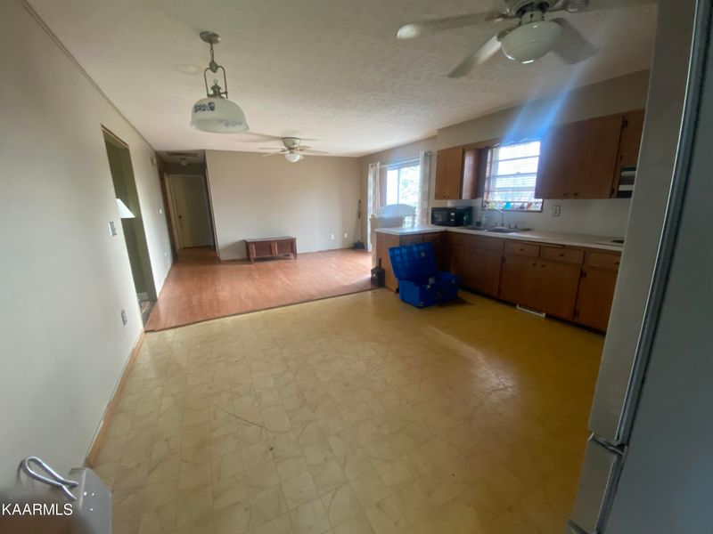 508 Westland Dr, Sevierville, TN 37862