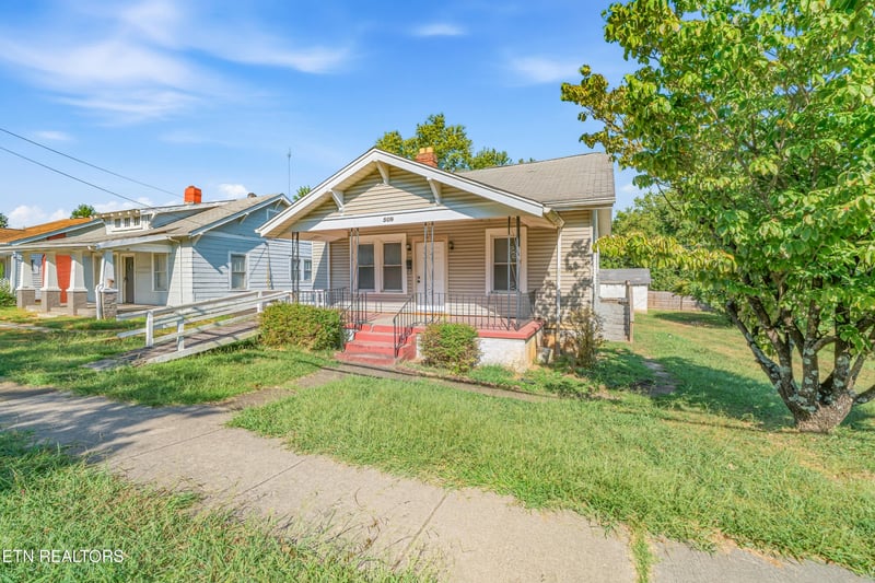 509 E Morelia Ave, Knoxville, TN 37917