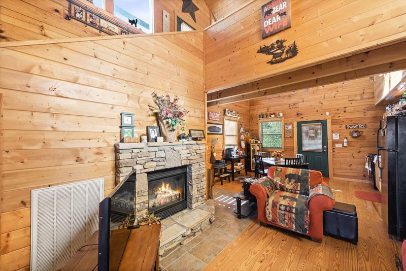 509 Hideaway Ridge Cir, Sevierville, TN 37862