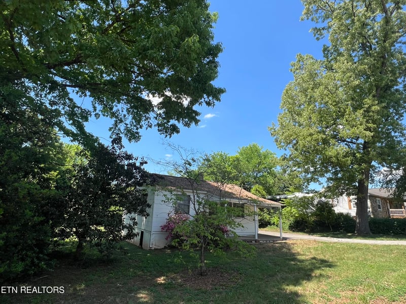 509 Leconte Ln, Knoxville, TN 37912