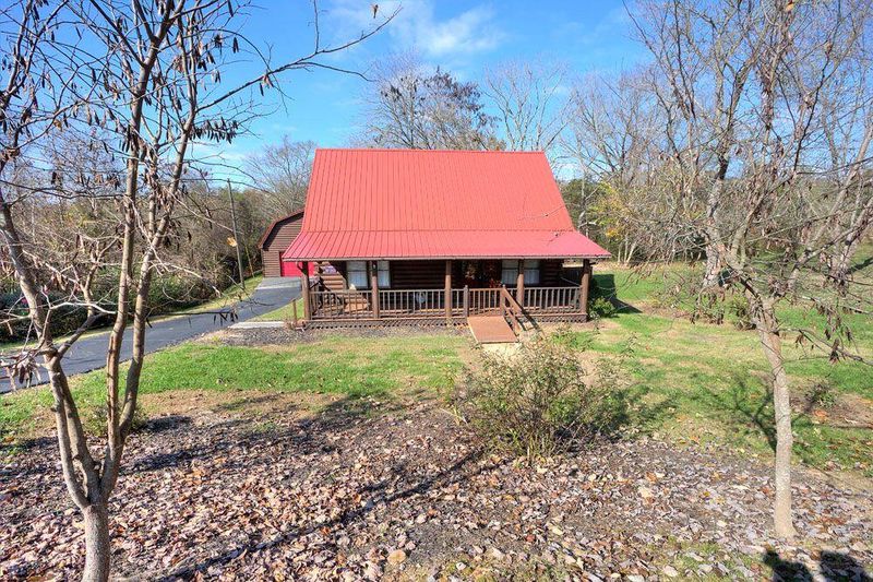 509 Mount Dr, Sevierville, TN 37876