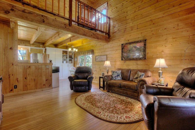 509 Mount Dr, Sevierville, TN 37876