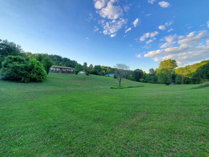 509 W Brushy Valley Dr, Powell, TN 37849
