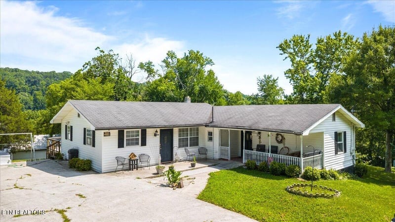 509 W Prospect St, Lafollette, TN 37766