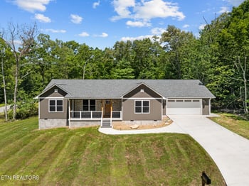 509 Yuma Dr, Crossville, TN 38572