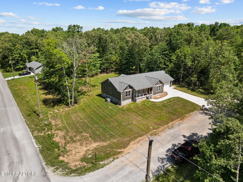 509 Yuma Dr, Crossville, TN 38572