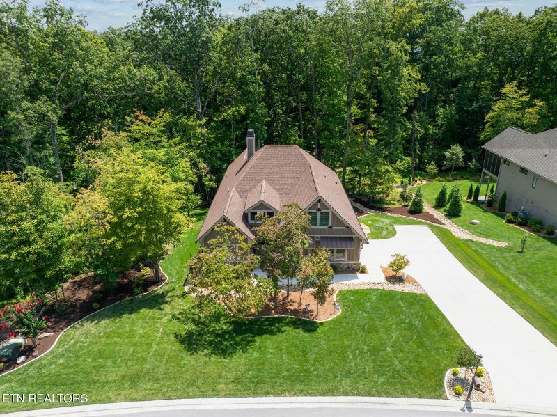51 Cedar Ridge Cir, Fairfield Glade, TN 38558