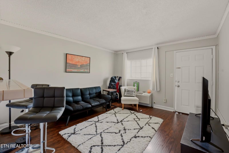 510 14th St #305, Knoxville, TN 37916