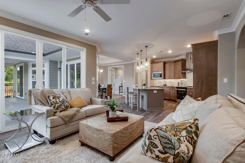 510 Chestnut Pl, Loudon, TN 37774