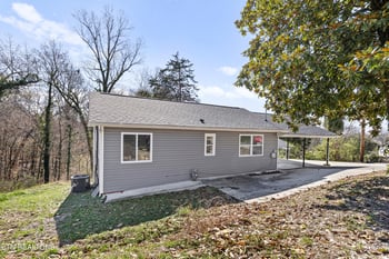 510 Michigan Ave, Oak Ridge, TN 37830
