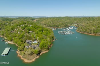 510 Norris Crest Dr, Lafollette, TN 37766
